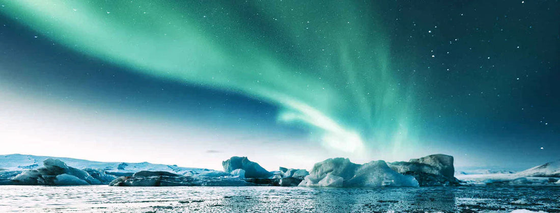 EN ISLANDE, LE CIEL DANSE… ET CHUCHOTE 🇮🇸